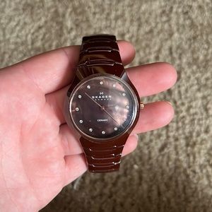 Brownish/redish watch